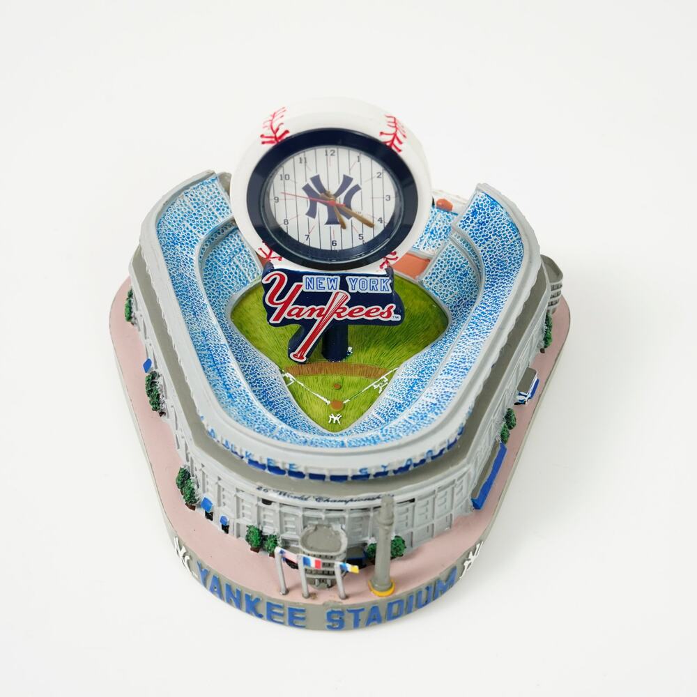Yankee Stadium Legends Clock by Forever – Needs Battery - Picture 2 of 8